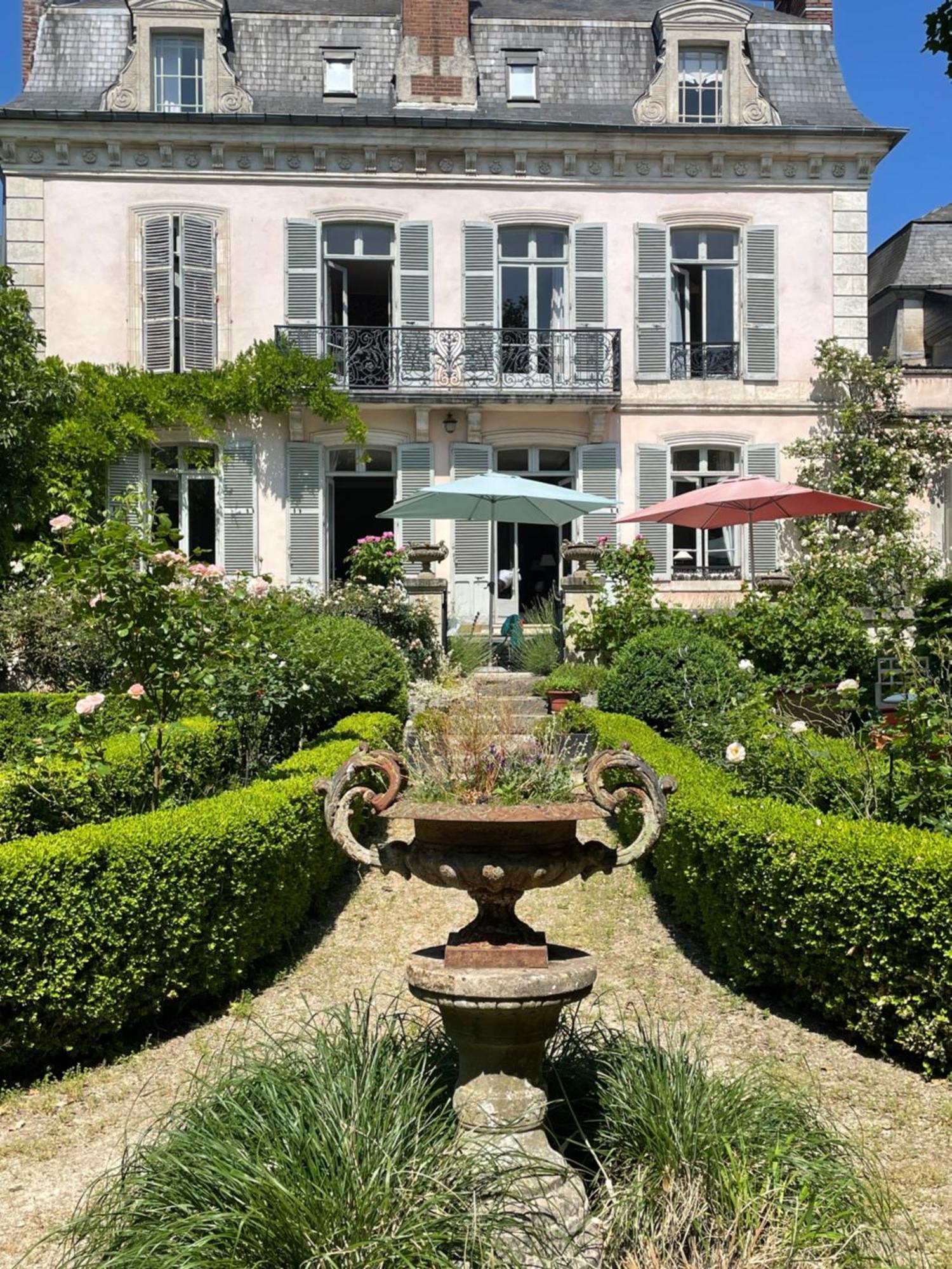 Belle Fontaine Hotel Bourges Buitenkant foto